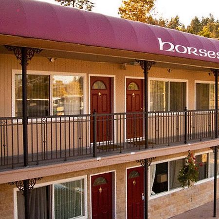 The Classic Horseshoe Bay Motel เวสต์แวนคูเวอร์ ภายนอก รูปภาพ