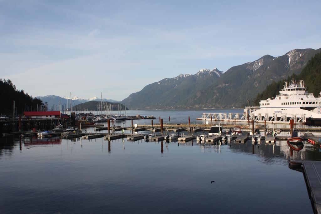 The Classic Horseshoe Bay Motel เวสต์แวนคูเวอร์ ภายนอก รูปภาพ