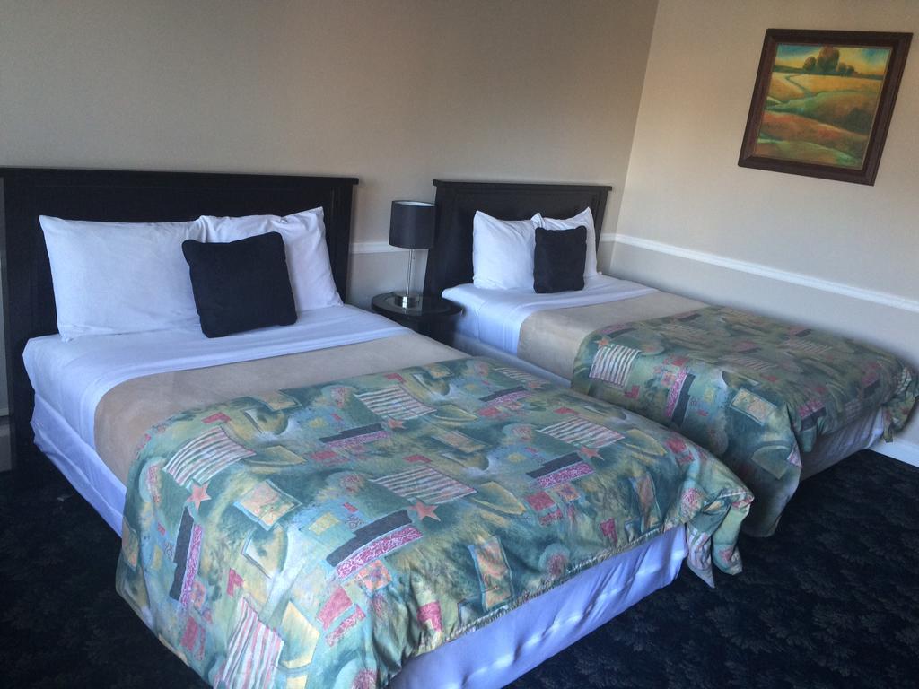 The Classic Horseshoe Bay Motel เวสต์แวนคูเวอร์ ภายนอก รูปภาพ