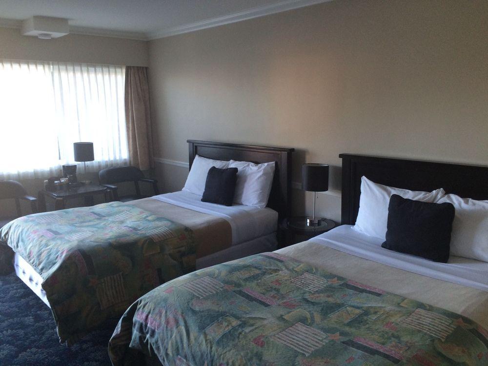 The Classic Horseshoe Bay Motel เวสต์แวนคูเวอร์ ภายนอก รูปภาพ